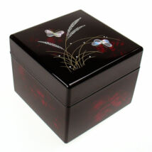 Butterfly Japanese Lacquer Jewellery Box Lackierte Schmuckschatulle mit Schmetterlingsmotiv