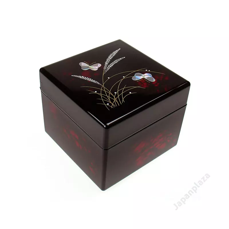 Butterfly Japanese Lacquer Jewellery Box Lackierte Schmuckschatulle mit Schmetterlingsmotiv